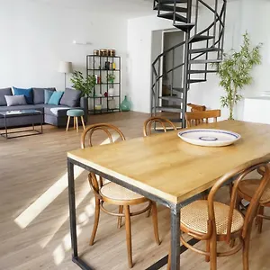 T-home / Stylish Center Palermo